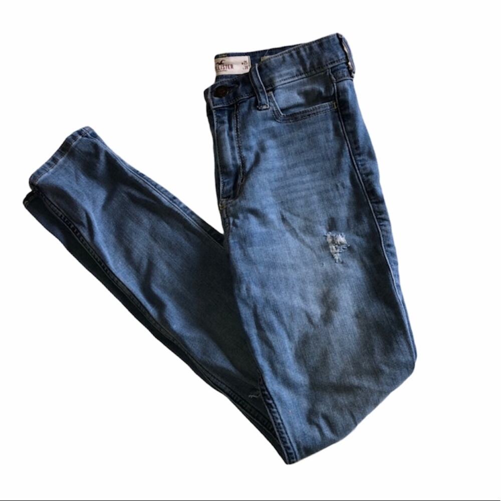 Hollister Ripped Skinny Jeans N21